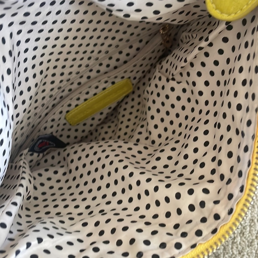 Yellow Clutch - Picture 3 of 3